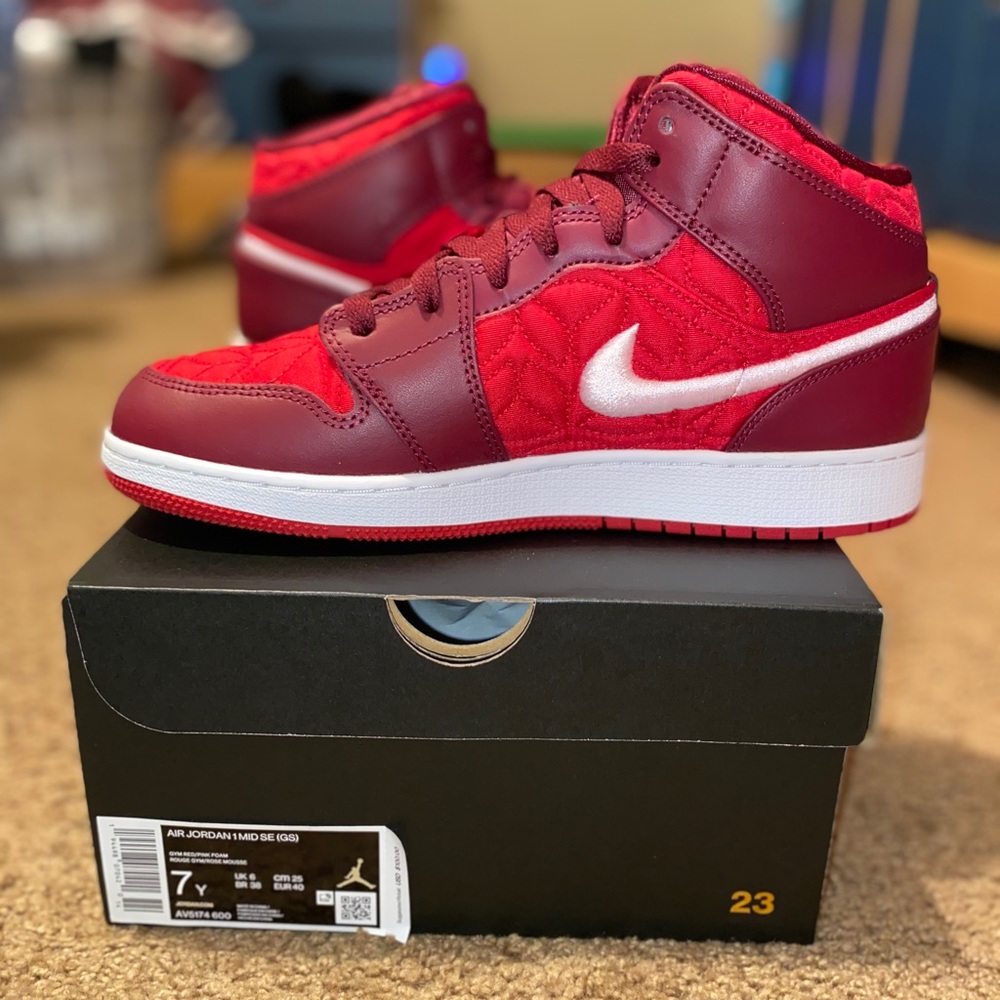 Nike Air Jordan 1